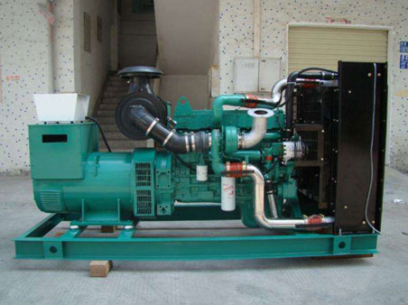 龙州1100kw康明斯柴油发电机组图片 龙州1100kw康明斯柴油发电机组图片